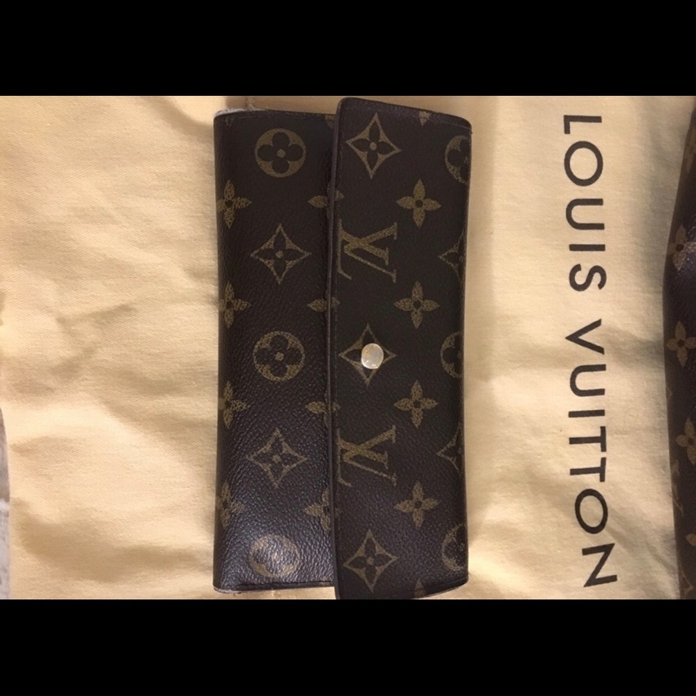 vintage Louis Vuitton wallet